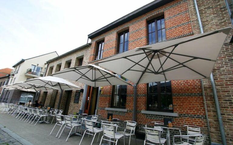 p6-muurparasols-naturelkleur-380jgccdw9i3v1853y8fsw